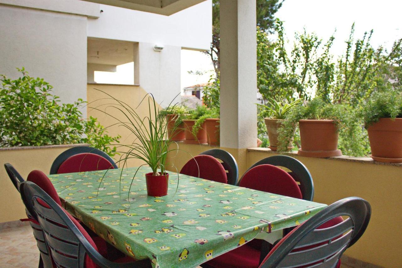 Apartments By The Sea Nin, Zadar - 12890 מראה חיצוני תמונה